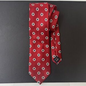 JoS A Bank Men Executive Collection Red w/White/Blue Floral Embroidered Silk Tie